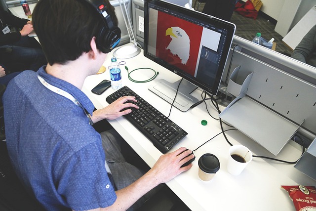 15 Profitable Graphic Design Business Ideas to Start in 2025
