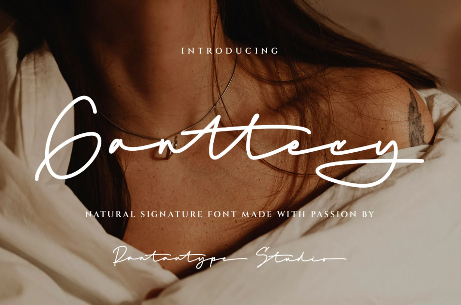 5. Ganttecy Signature Font